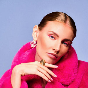 Diamond Happiness Dame Earrings Model