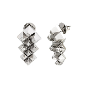 Heritage White Gold Diamond Dangle Earrings