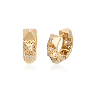 دينا ج. - أقراط هوجيز الصغيرة من Diamond Heritage